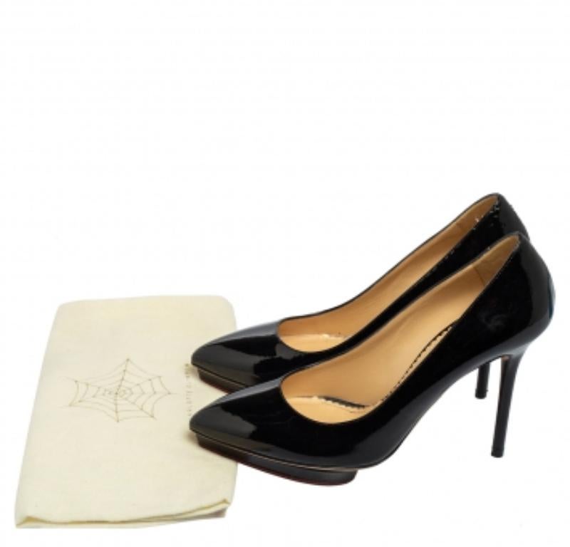 Charlotte Olympia - Escarpins à plateforme en cuir verni noir Taille 38 Bon état - En vente à Dubai, Al Qouz 2