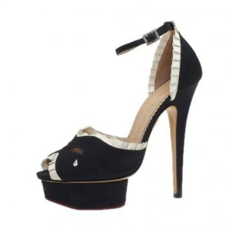 Charlotte Olympia Noir Satin Masquerade Ankle Strap Platform Sandals Size 38 en vente 4