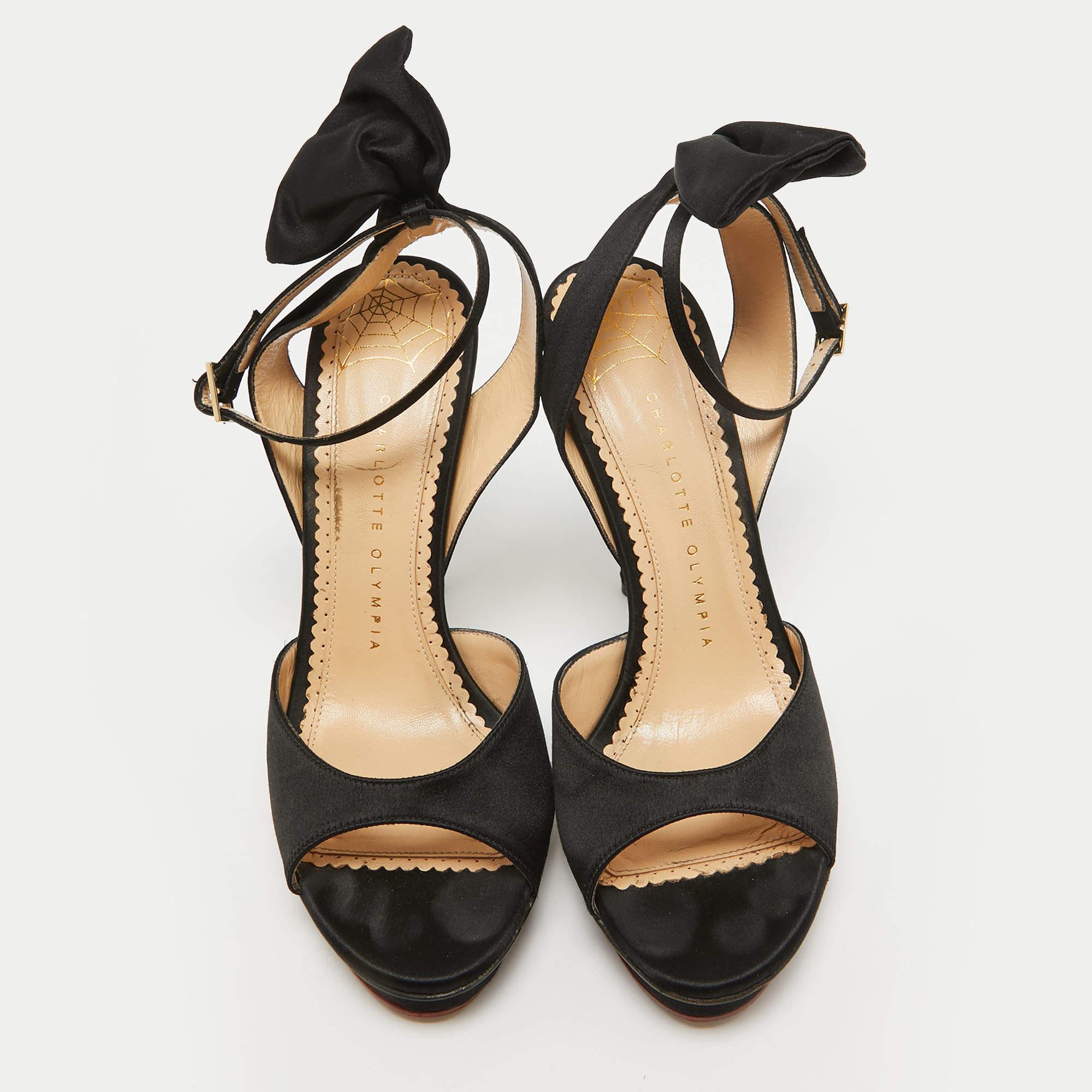 Charlotte Olympia Black Satin Wallace Sandals Size 38 In Excellent Condition For Sale In Dubai, Al Qouz 2