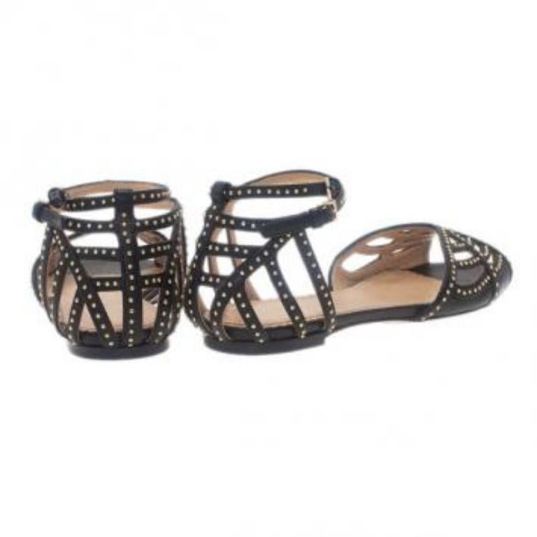 Charlotte Olympia - Sandales à brides Octavia en cuir noir clouté - Taille 35,5 en vente 1