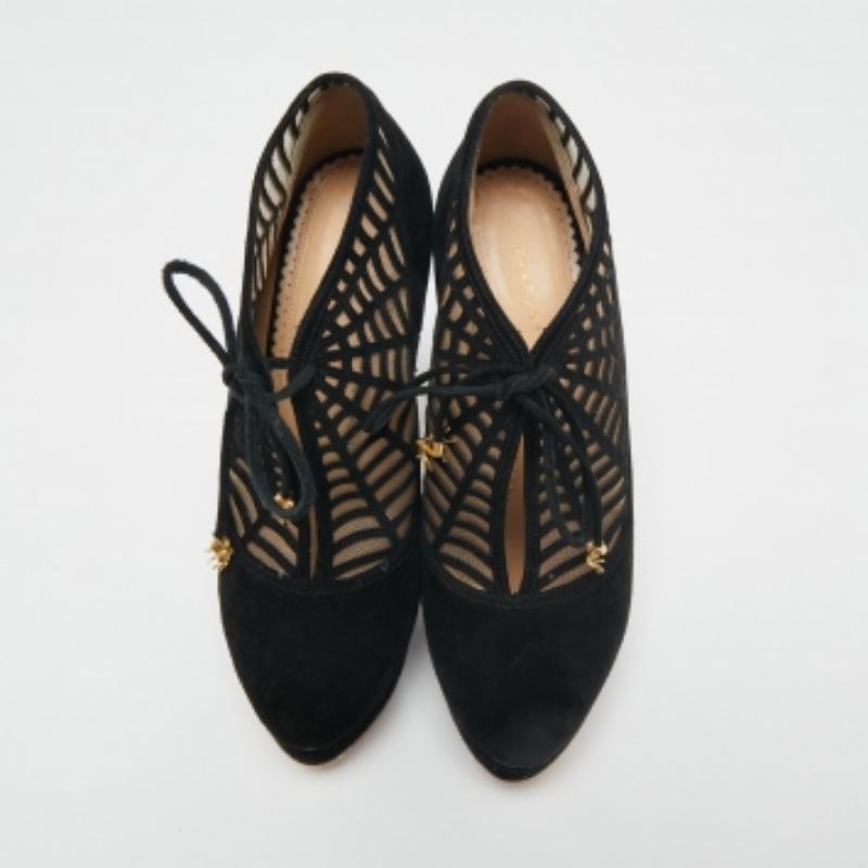 Charlotte Olympia Bottines Minerva Web en daim et maille noire taille 37 en vente 2