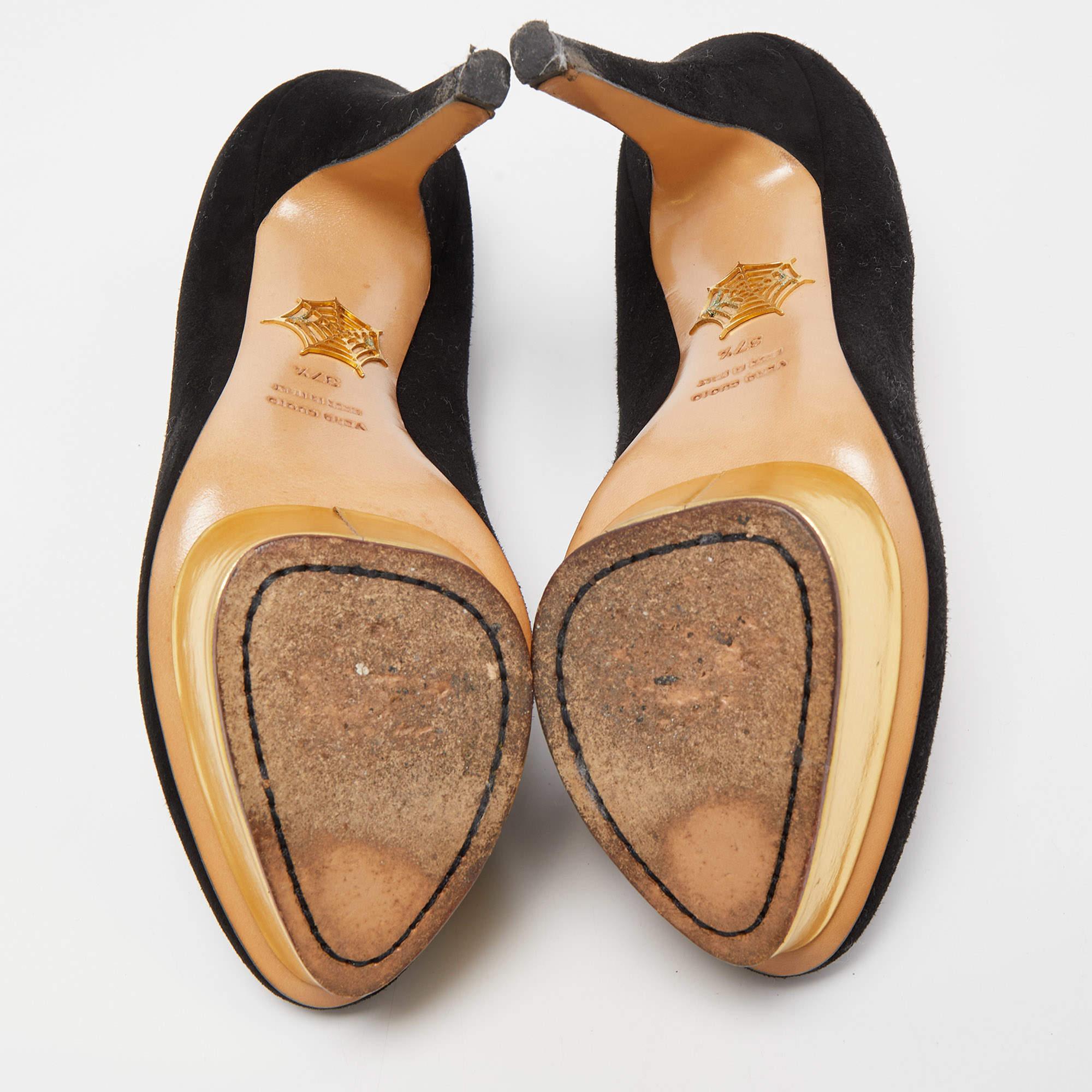 Charlotte Olympia - Escarpins à plateforme Dolly en daim noir - Taille 37.5 en vente 1