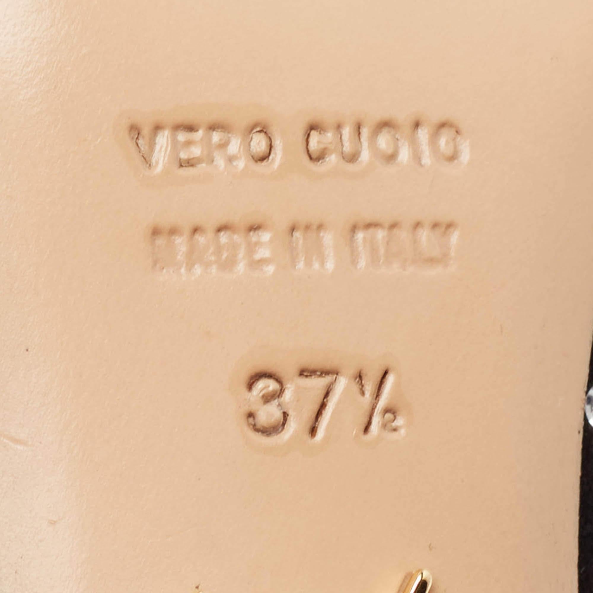 Charlotte Olympia - Escarpins à plateforme Dolly en daim noir - Taille 37.5 en vente 3
