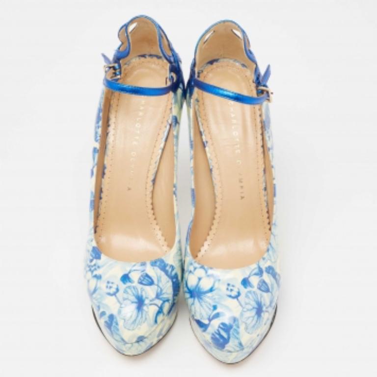 Women's Charlotte Olympia Blue Ming Koi Carp Print Patent Leather Ankle Strap Pumps 39 For Sale