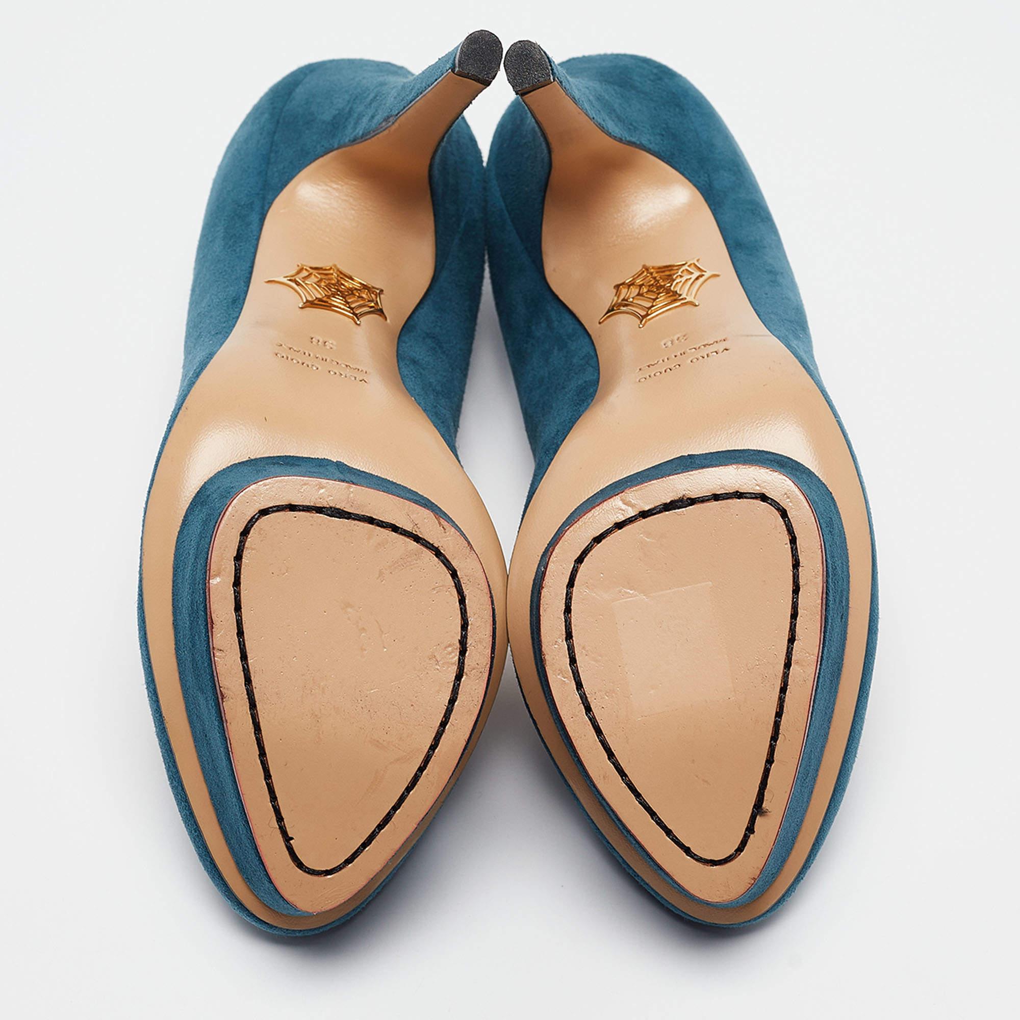 Charlotte Olympia - Escarpins à plateforme Dolly en daim bleu, taille 38 en vente 1