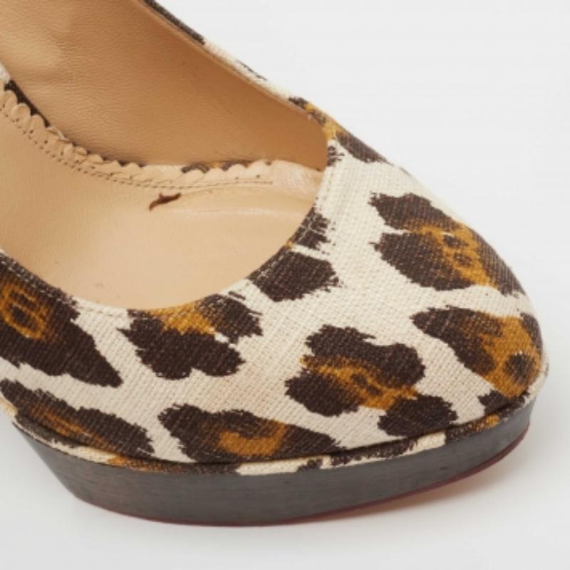 Charlotte Olympia Brown Canvas Leopard Print Platform Pumps Size 40 Bon état - En vente à Dubai, Al Qouz 2