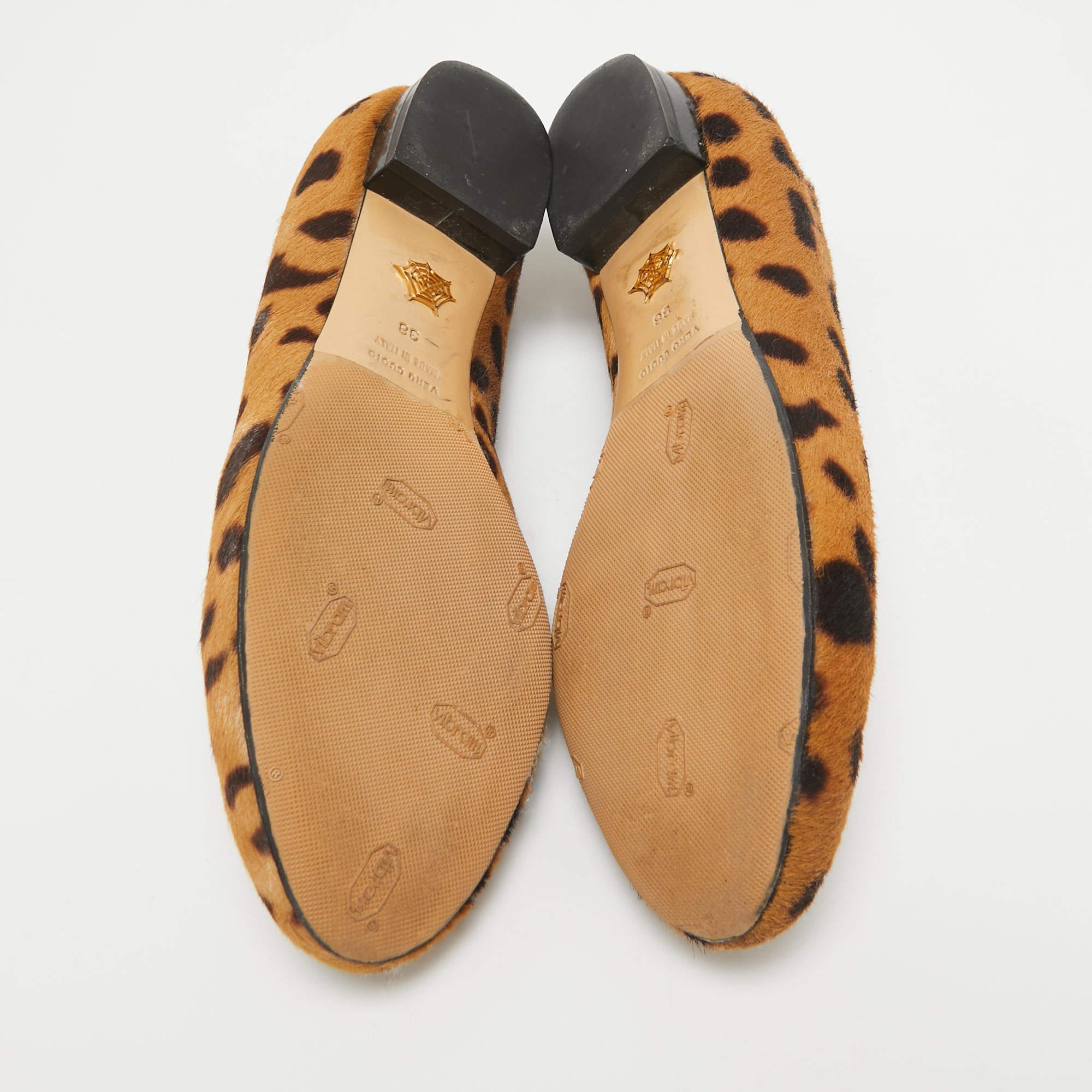 Charlotte Olympia Brown Leopard Print Calf Hair Cat Ballet Flats Size 38 For Sale 2