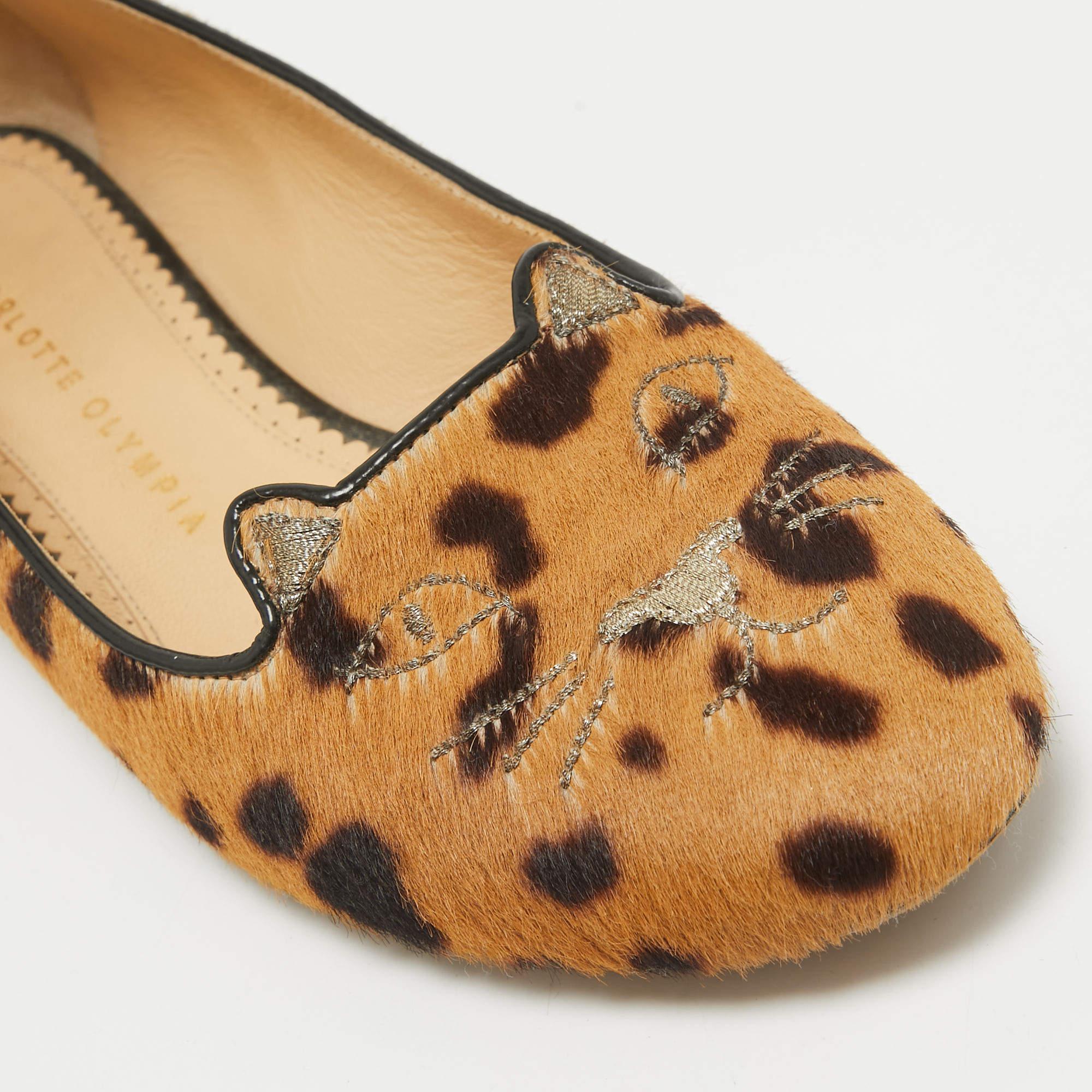 Charlotte Olympia Brown Leopard Print Calf Hair Cat Ballet Flats Size 38 For Sale 4