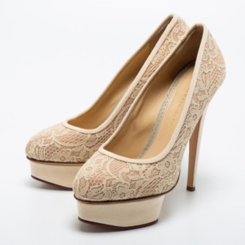 Charlotte Olympia Cream Lace Polly Platform Pumps Size 38.5 For Sale 1