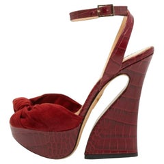 Charlotte Olympia Sandalias con correa en el tobillo de ante y piel con relieve de cocodrilo talla 36