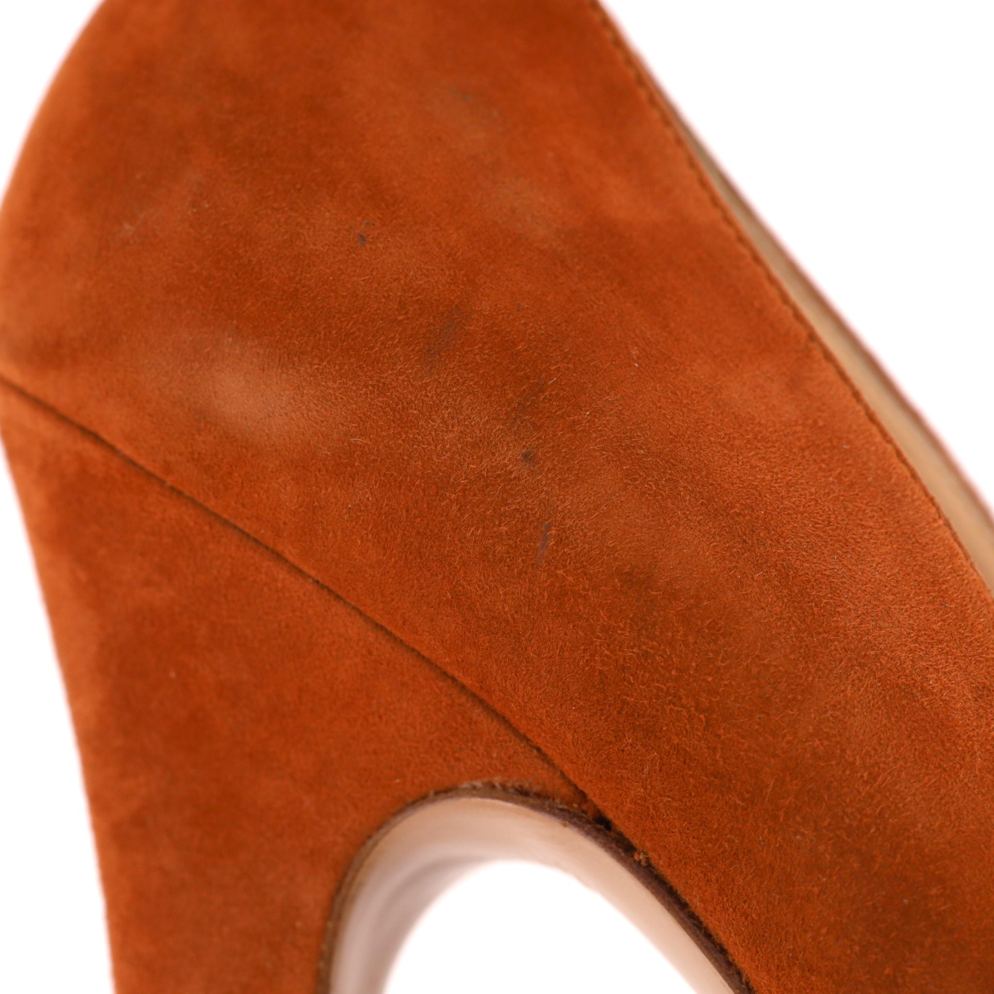 Escarpins Dolly à plateforme métallique de Charlotte Olympia en vente 7