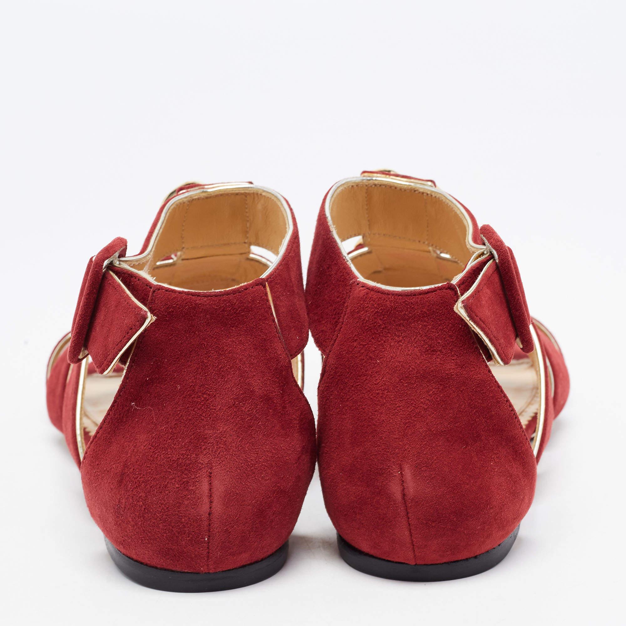 Charlotte Olympia Garnet Red Suede One More Kiss Flat Flat Sandals Size 36 In Excellent Condition In Dubai, Al Qouz 2