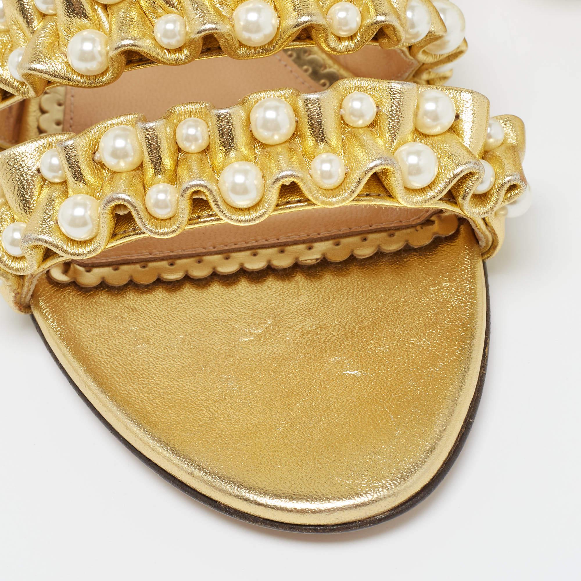 Charlotte Olympia Gold Pleated Leather Pearl Embellished Flats Size 35 For Sale 3