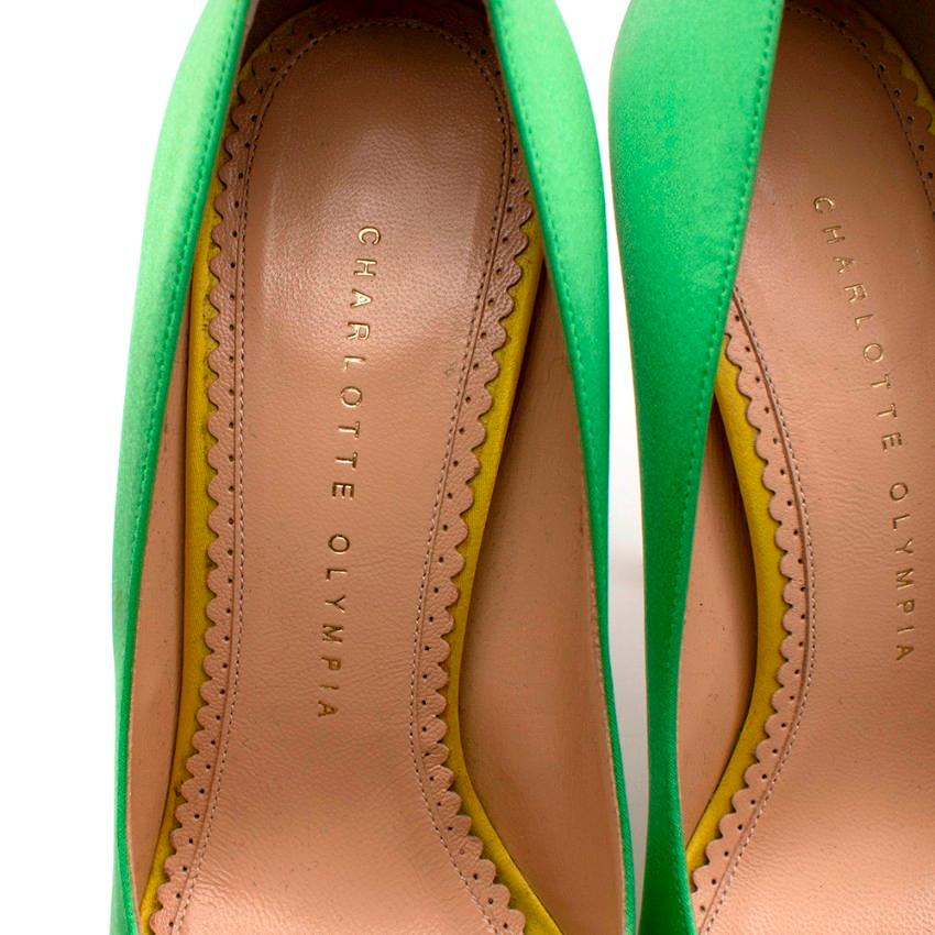 Charlotte Olympia Green Neon Satin Heart Platform Heels US10 In Excellent Condition For Sale In London, GB