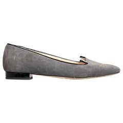 Charlotte Olympia Graue bestickte flache Schuhe aus Wildleder mit Katzenmotiv Größe IT 39