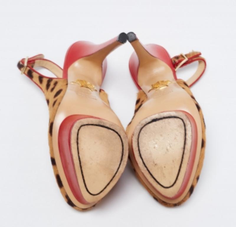 Charlotte Olympia Leopard Calf Hair & Leather Dolly Slingback Pumps Size 36.5 In Good Condition For Sale In Dubai, Al Qouz 2