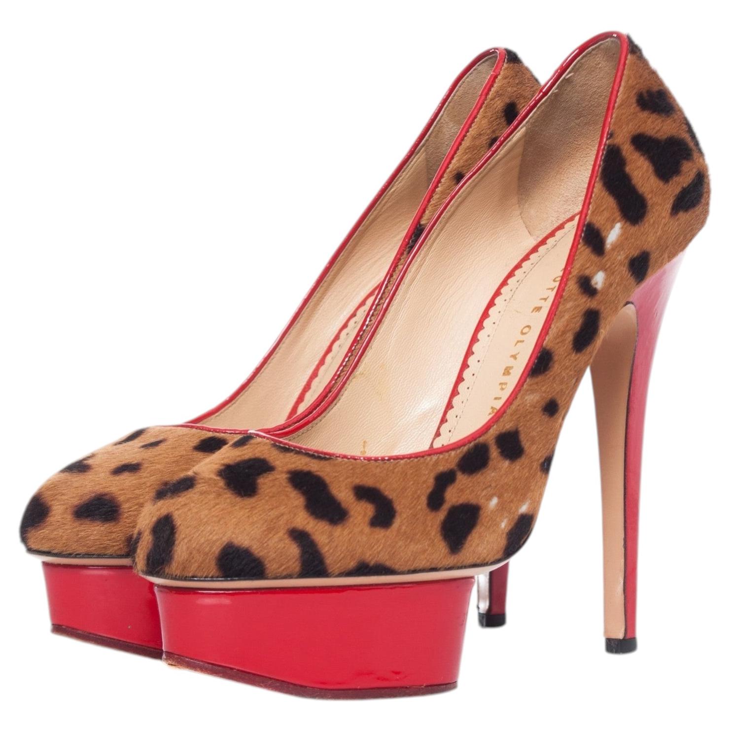 Charlotte Olympia, Zapatos de tacón Polly de piel de poni con estampado de leopardo en venta
