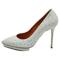 Charlotte Olympia Pumps in pelle di struzzo goffrata blu chiaro taglia 39