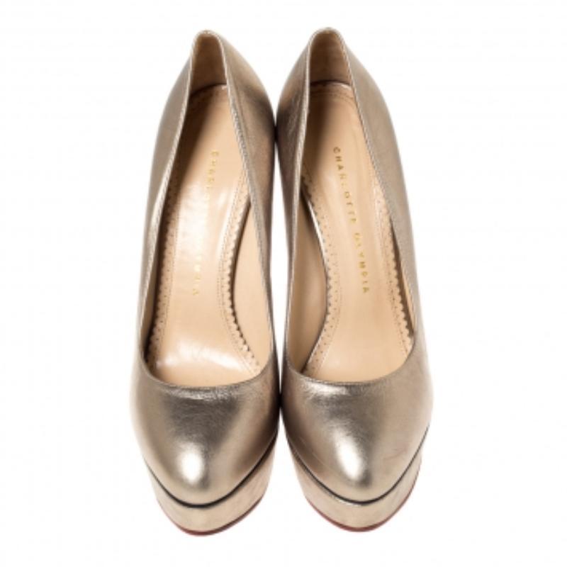 Oro Charlotte Olympia, pelle metallizzata oro, Pumps con piattaforma Dolly misura 39,5 in vendita