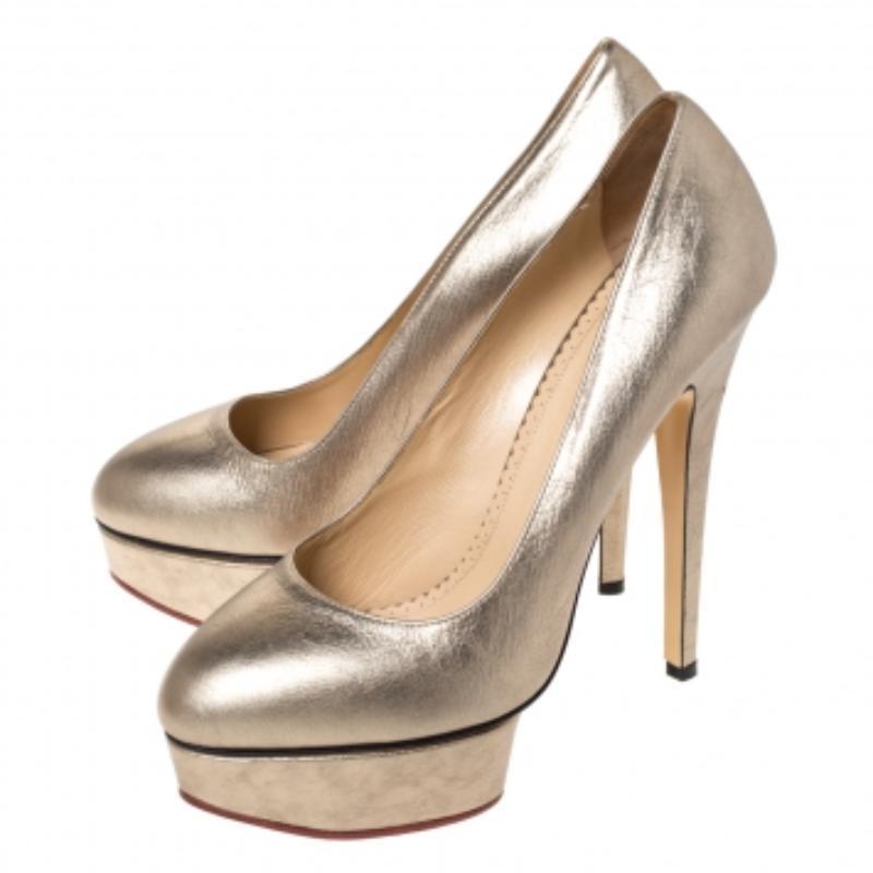 Charlotte Olympia, pelle metallizzata oro, Pumps con piattaforma Dolly misura 39,5 in vendita 2