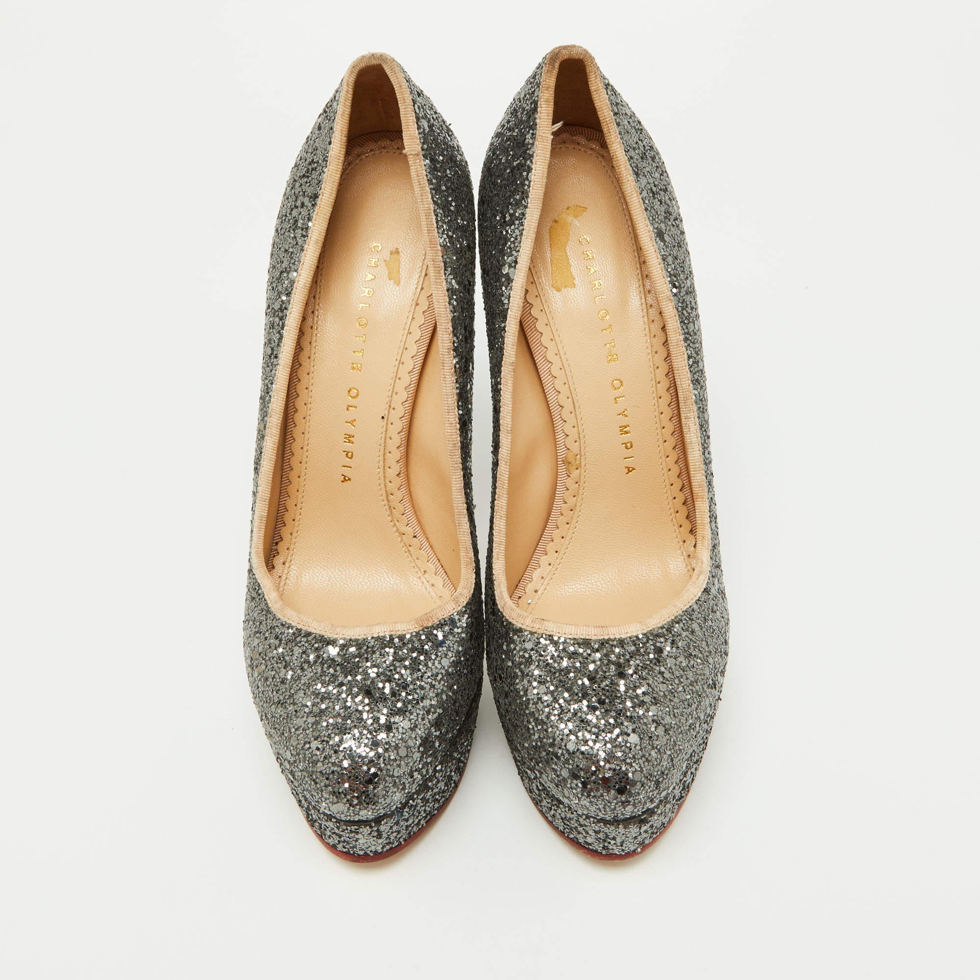 Grigio Charlotte Olympia Pumps Dolly grigio metallizzato con glitter grossolani misura 37 in vendita