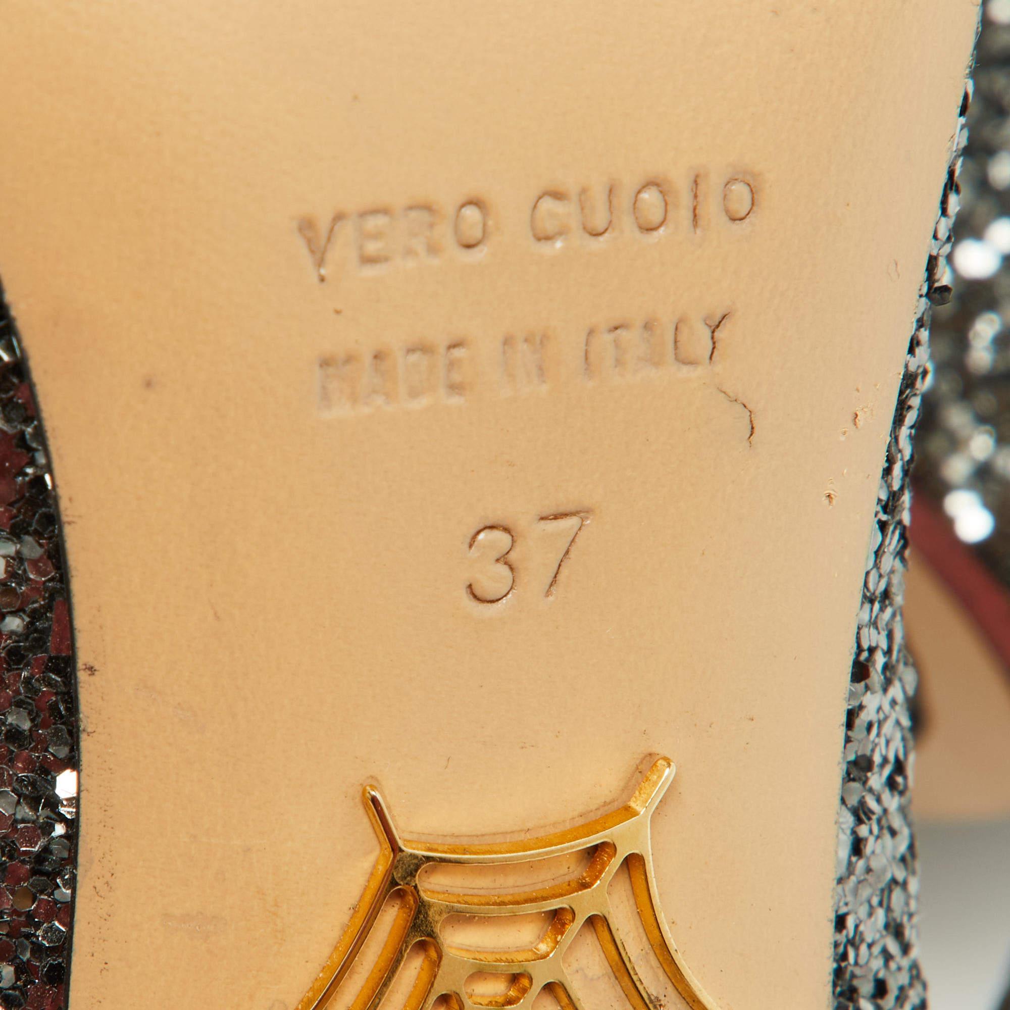 Charlotte Olympia Pumps Dolly grigio metallizzato con glitter grossolani misura 37 in vendita 2