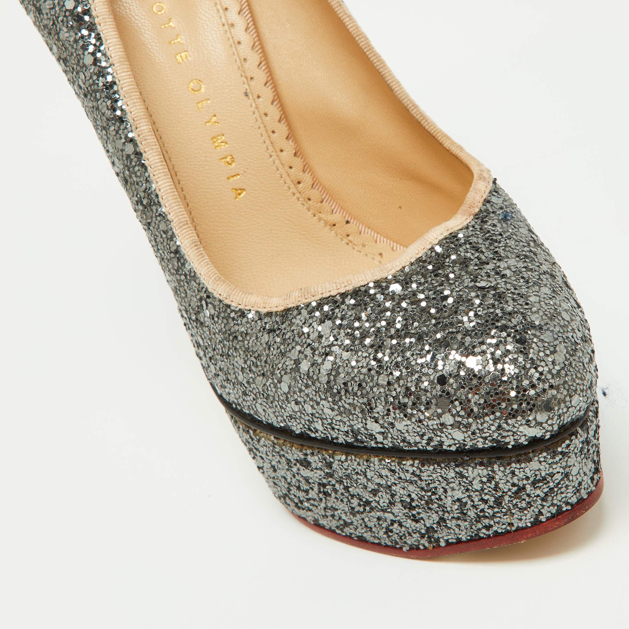 Charlotte Olympia Pumps Dolly grigio metallizzato con glitter grossolani misura 37 in vendita 3