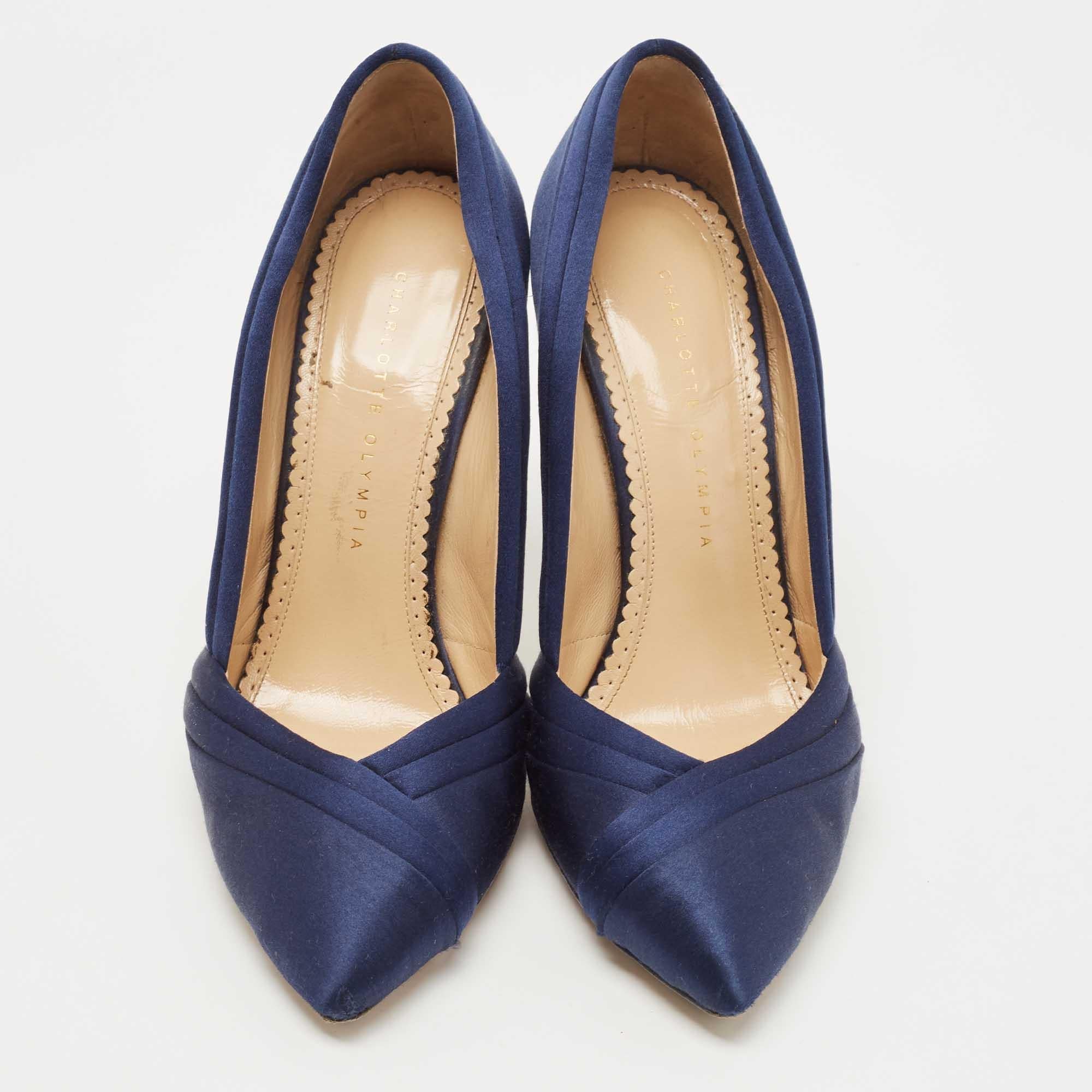 Charlotte Olympia Navy Blue Satin Debonaire Platform Pumps Size 40 In Fair Condition For Sale In Dubai, Al Qouz 2