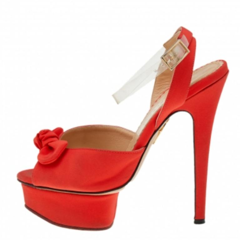 Charlotte Olympia Sandalias de satén naranja con lazo Serena con correa en el tobillo y plataforma talla 35 en venta 1