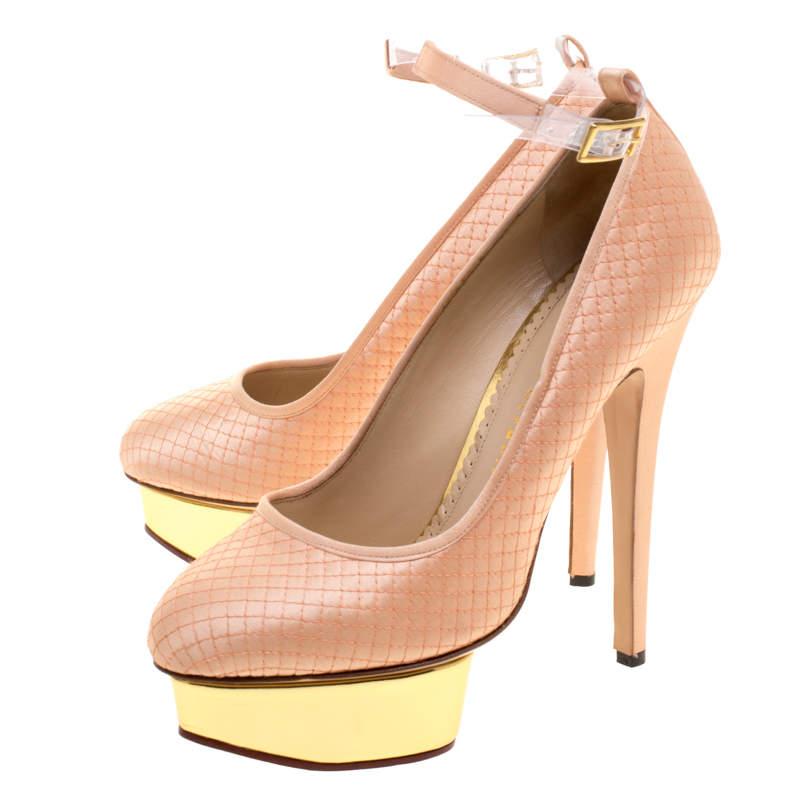 Women's Charlotte Olympia Peach Quilted Satin Dolores Ankle Strap Platform Pumps Size 39 For Sale