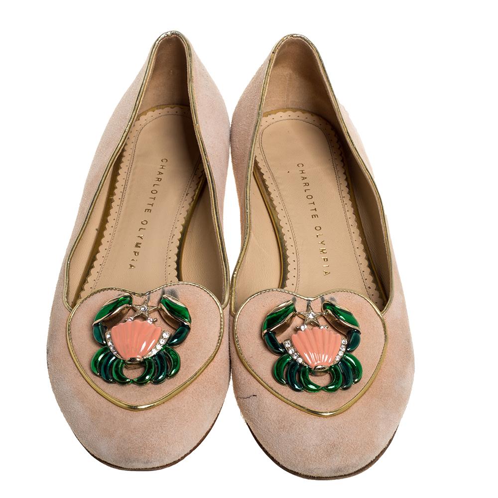 Beige Charlotte Olympia - Chaussures de ballet en daim couleur pêche signe du zodiaque cancer, taille 40 en vente