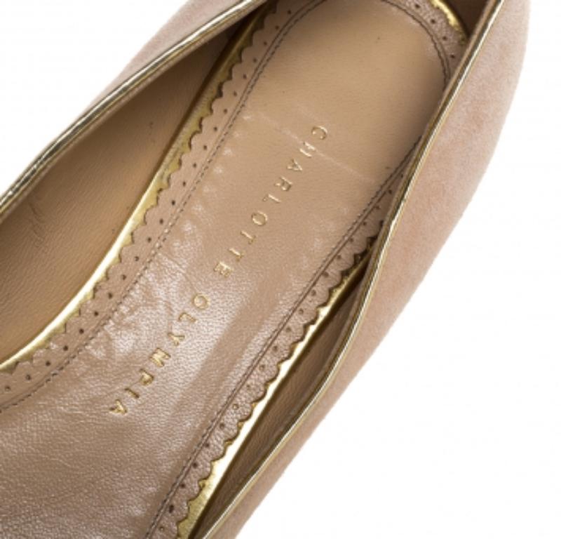 Charlotte Olympia Peach Suede Birthday Zodiac Cancer Ballet Flats Size 40 In Fair Condition For Sale In Dubai, Al Qouz 2
