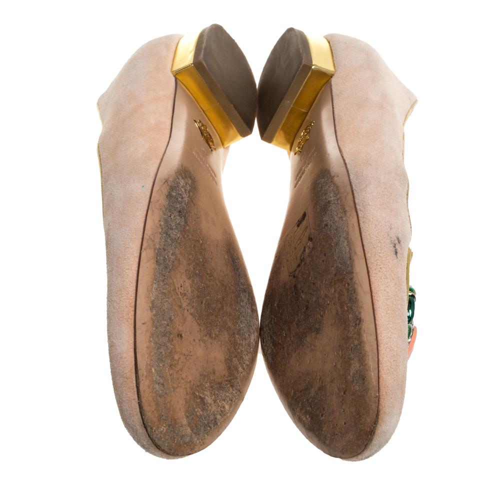 Charlotte Olympia Peach Suede Birthday Zodiac Cancer Ballet Flats Size 40 In Fair Condition For Sale In Dubai, Al Qouz 2