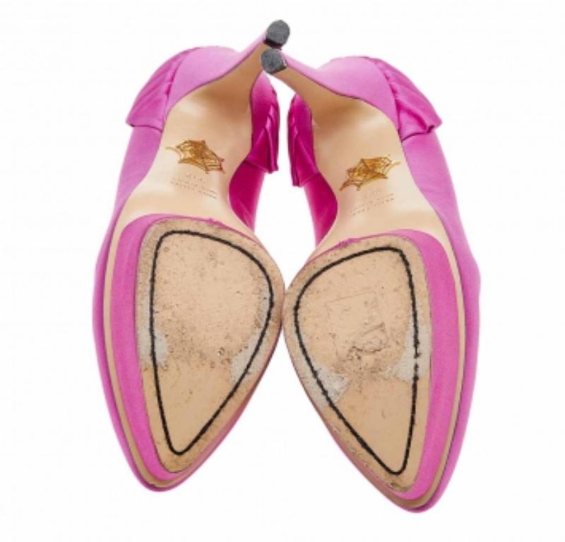 Charlotte Olympia Pink Satin Paloma Fan Pleat Platform Pumps Size 38.5 en venta 2