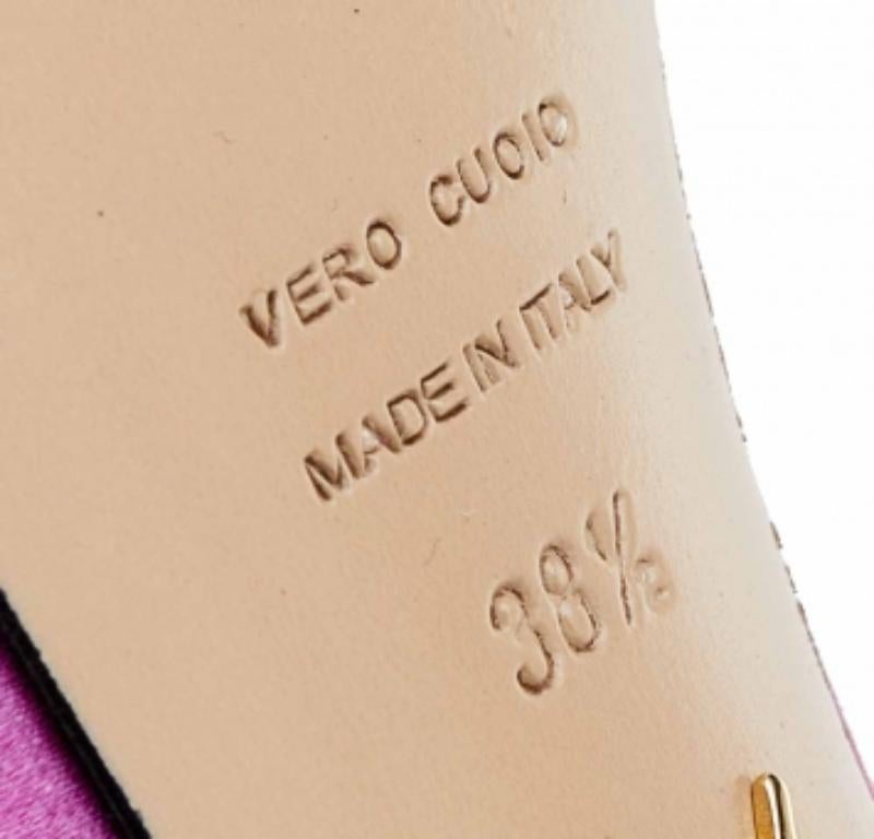 Charlotte Olympia Pink Satin Paloma Fan Pleat Platform Pumps Size 38.5 en venta 3