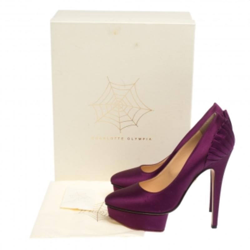 Charlotte Olympia, raso viola, Paloma, con plateau a pieghe a ventaglio, misura 38 in vendita 3