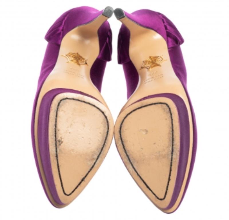 Violet Charlotte Olympia escarpins Paloma à plateforme plissés en satin violet taille 38.5 en vente