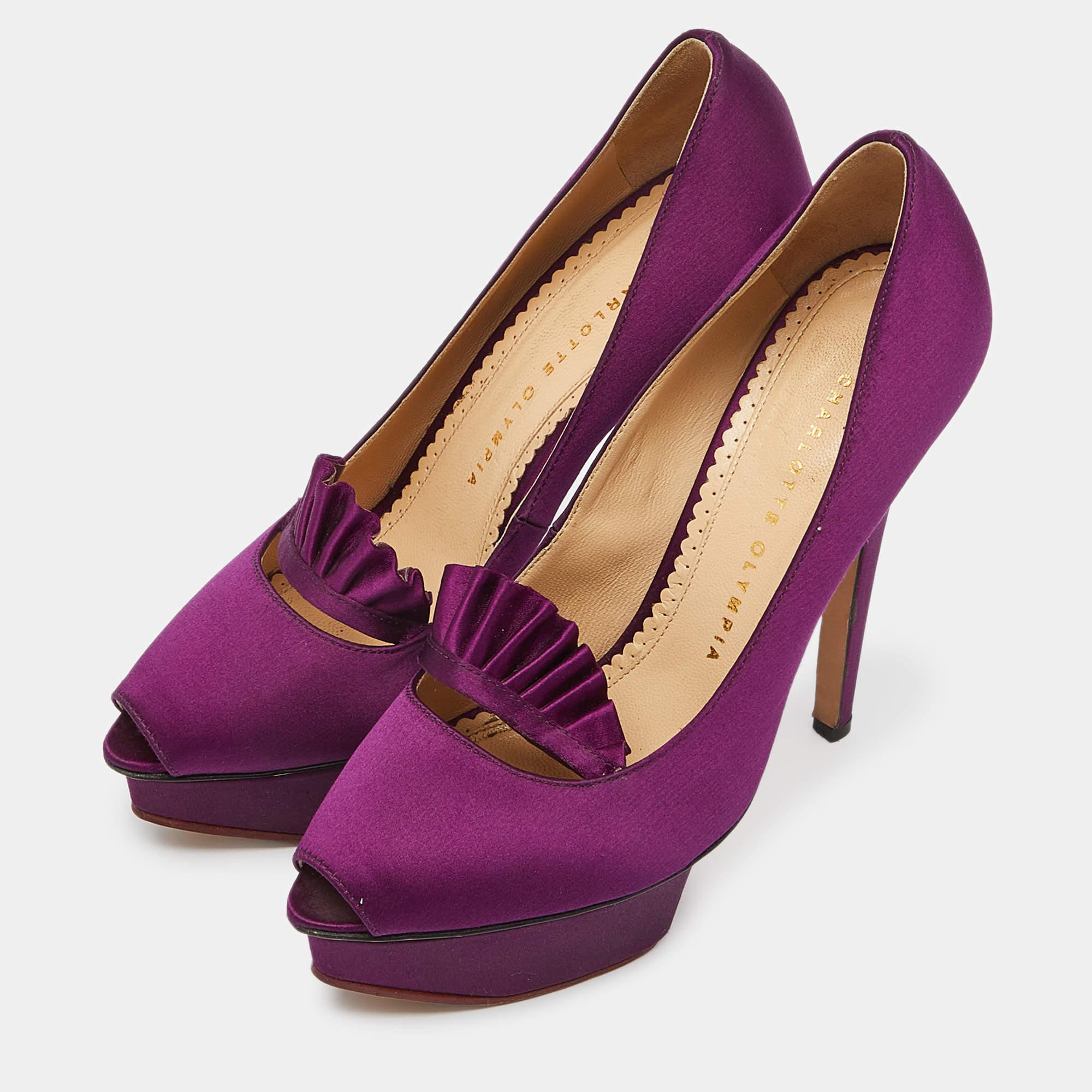 Charlotte Olympia Purple Satin Peep Toe Platform Pumps Size 37.5 In Good Condition For Sale In Dubai, Al Qouz 2