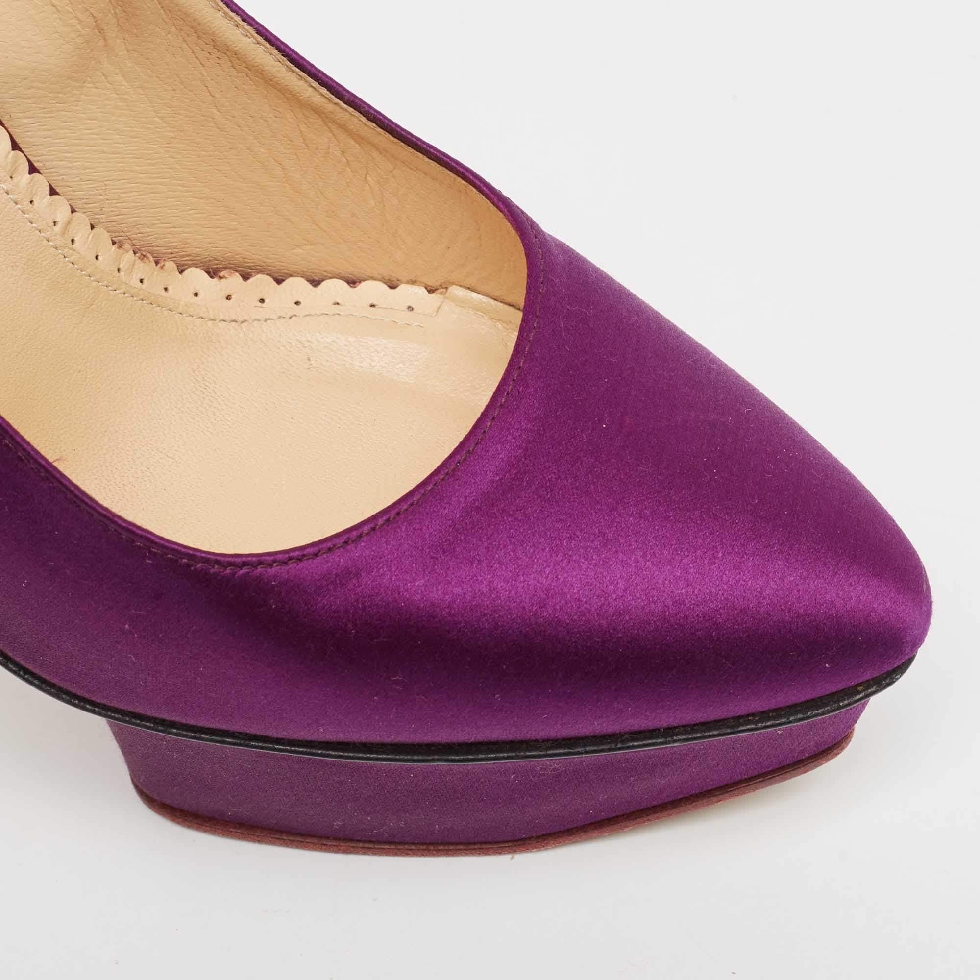 Charlotte Olympia Bombas de plataforma de satén morado Talla 37.5 en venta 2