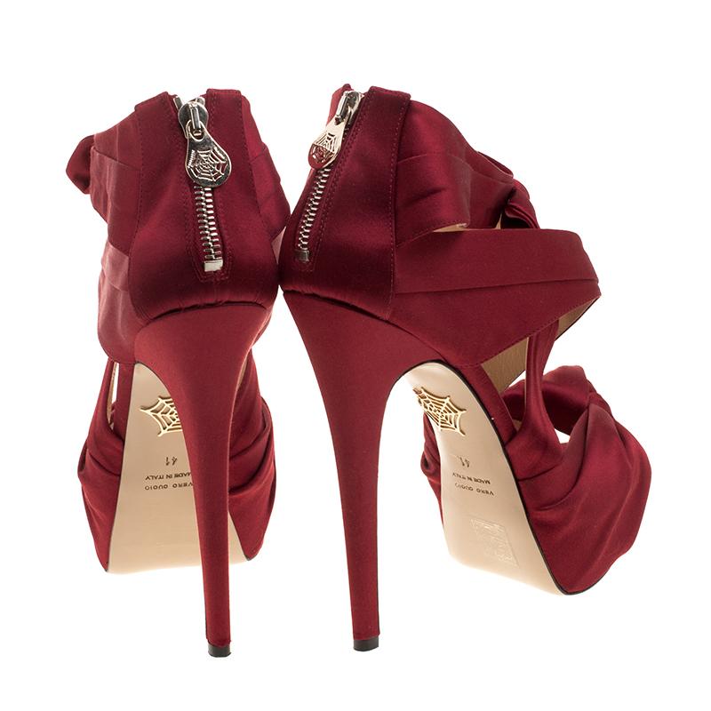 Charlotte Olympia Red Satin Andrea Cross Strap Knotted Platform Sandals Size 41 In New Condition In Dubai, Al Qouz 2