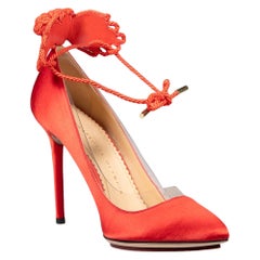 Charlotte Olympia - Talons en satin rouge avec cravate à la cheville - Taille IT 37,5
