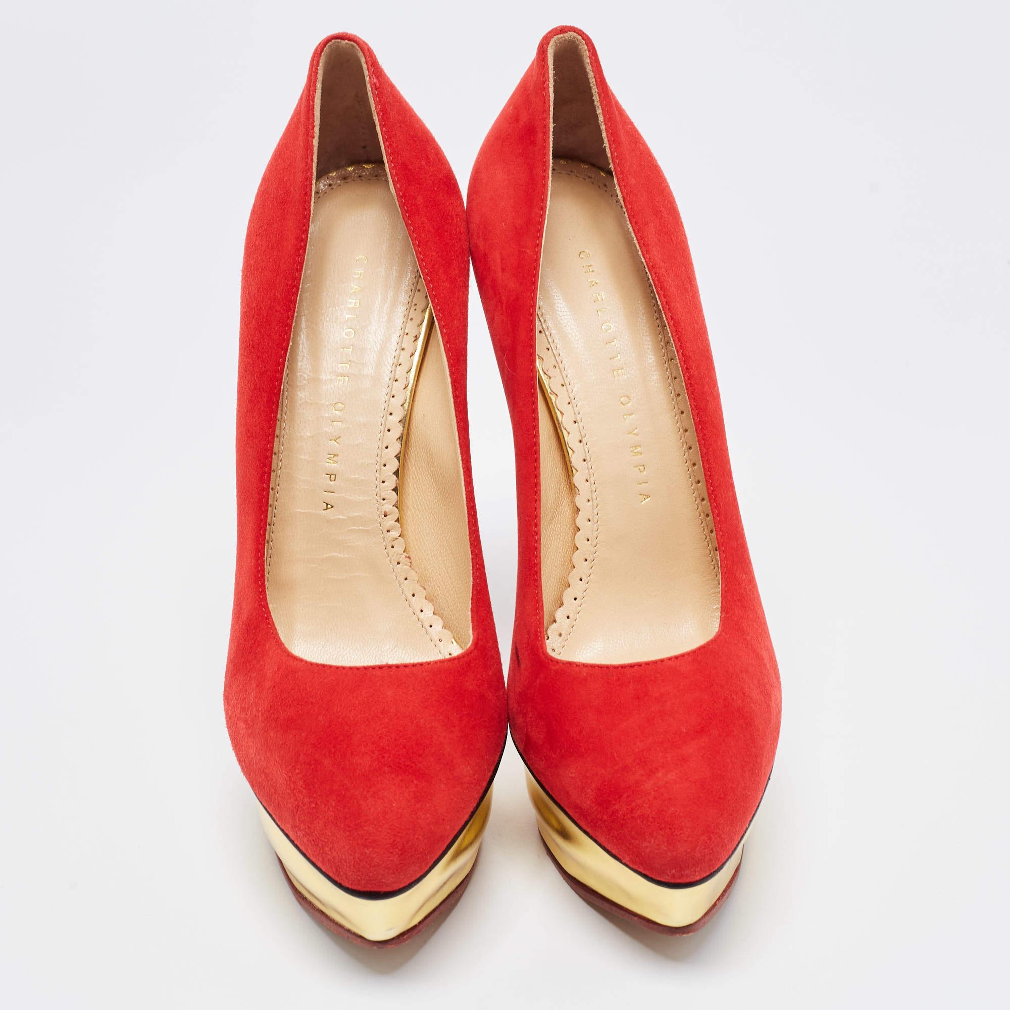 Rouge Charlotte Olympia - Escarpins à plateforme Dolly en daim rouge, taille 38.5 en vente
