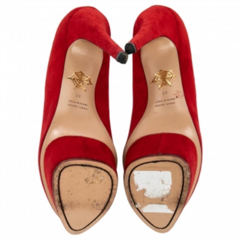 Charlotte Olympia Bombas de plataforma Dolly de ante rojo Talla 41 Rojo en venta
