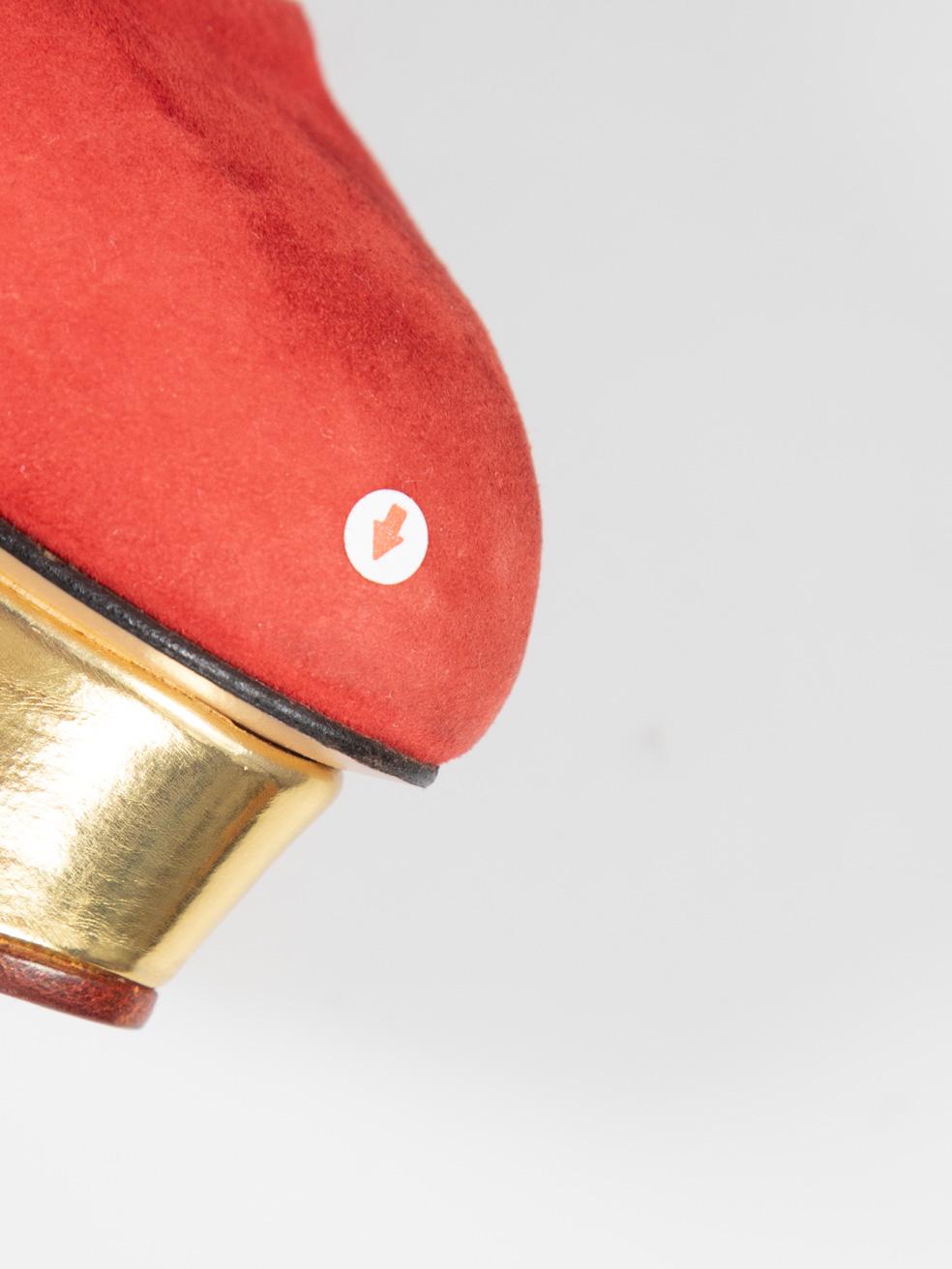 Charlotte Olympia - Escarpins Dolly en daim rouge - Taille IT 38 en vente 4