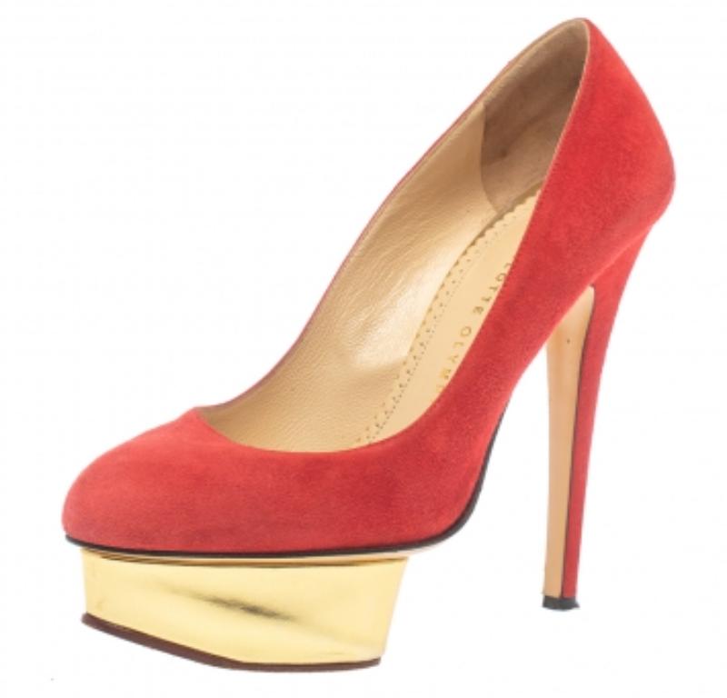 Charlotte Olympia Red Suede Leather Dolly Platform Pumps Size 37.5 In Good Condition For Sale In Dubai, Al Qouz 2