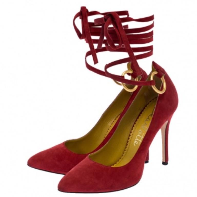 Charlotte Olympia - Pumps in pelle scamosciata rossa Sabin Taglia 36 in vendita 3