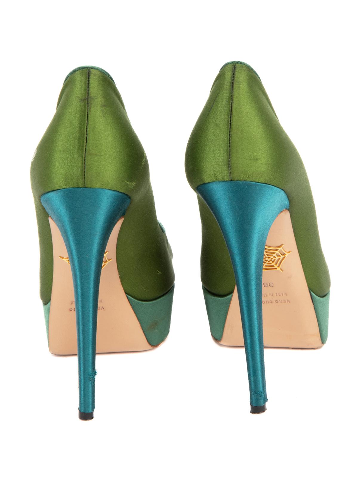 Charlotte Olympia Satin Round Toe Platform Pumps Size UK 5 In Good Condition For Sale In London, GB