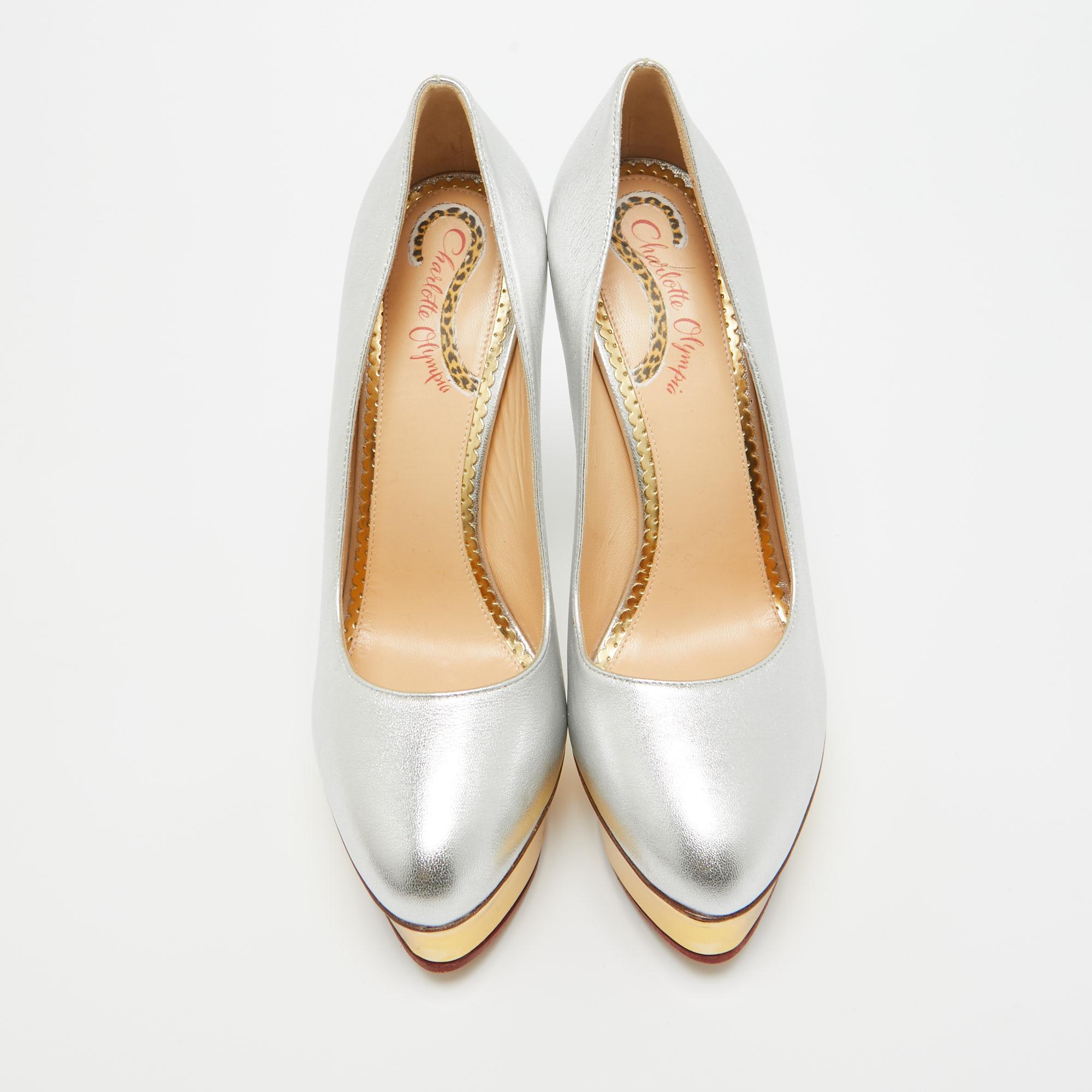 The fashion house’s tradition of excellence, coupled with modern design sensibilities, works to make these silver pumps a fabulous choice. They'll help you deliver a chic look with ease.

