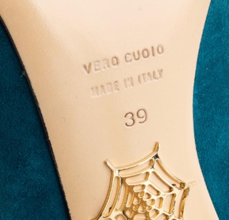 Charlotte Olympia - Pumps con piattaforma Dolly in pelle scamosciata blu alzavola - taglia 39 in vendita 3