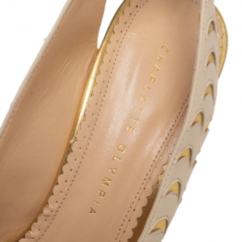 Charlotte Olympia Sandali con piattaforma in pelle di mare di tre colori misura 39 2
